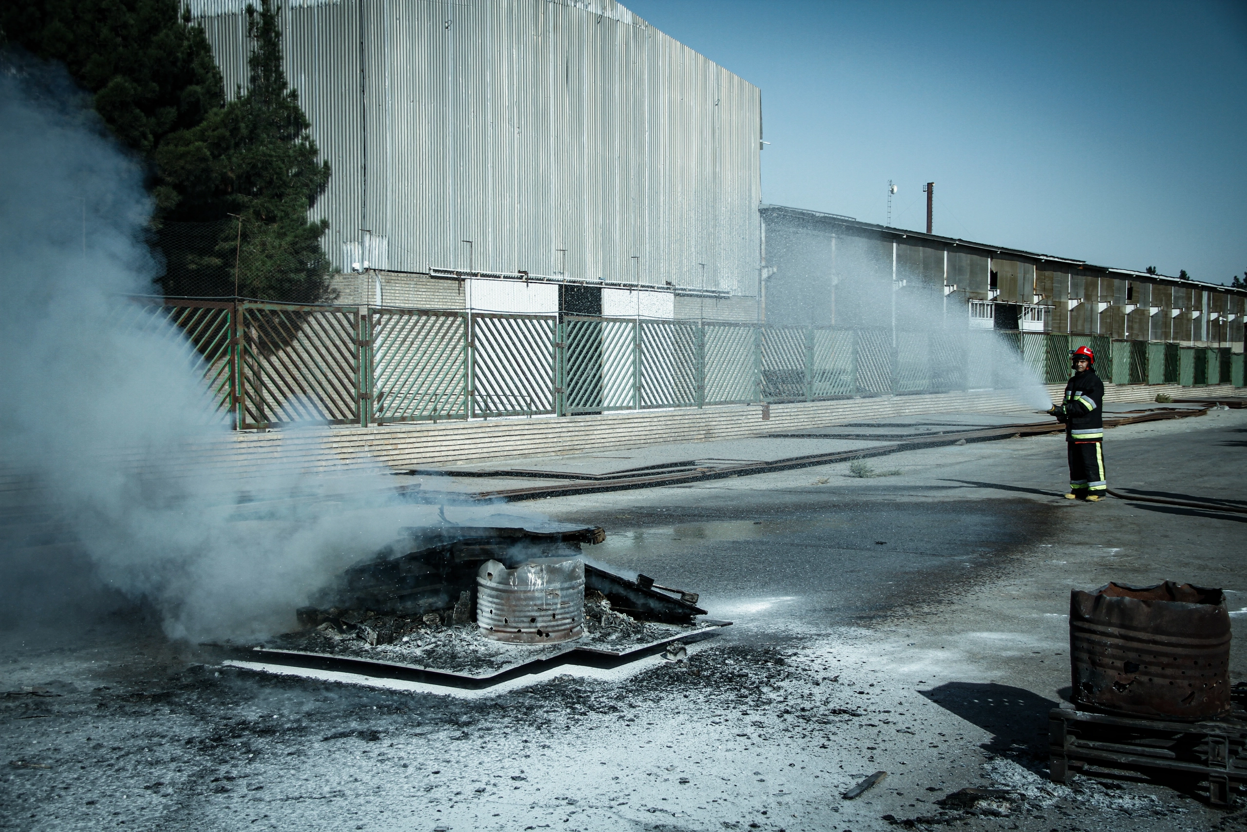 عملیات تجسس و نجات توسط تیم آتشنشانی