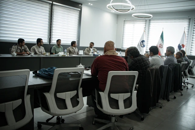 گروهی از مدیران در حال بحث